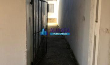 CASA COM EDÍCULA PARA VENDA!!!!
