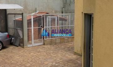 PRÉDIO A VENDA EM SERRA NEGRA