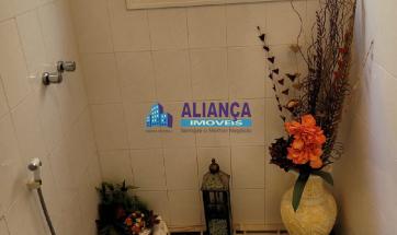 EXCELENTE IMÓVEL  ALTO PADRÃO COM PISCINA