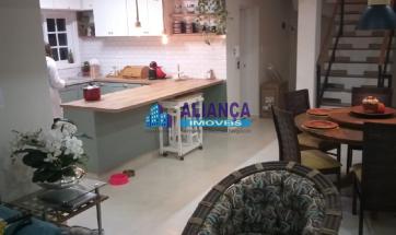EXCELENTE IMÓVEL  ALTO PADRÃO COM PISCINA