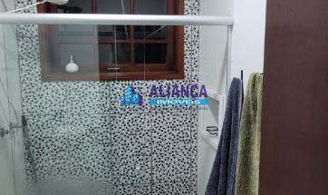EXCELENTE IMÓVEL  ALTO PADRÃO COM PISCINA