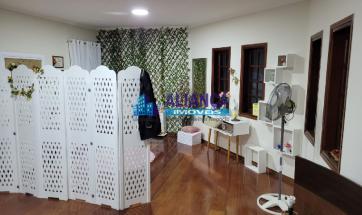 EXCELENTE IMÓVEL  ALTO PADRÃO COM PISCINA
