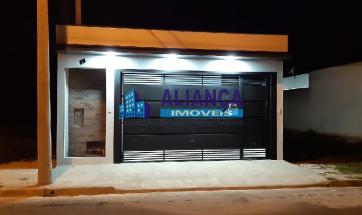 CASA MODERNA PARA VENDA