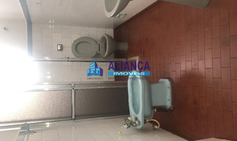 CASA COM 3 QUARTOS PARA  ALUGAR NO JARDIM BRASIL