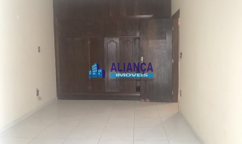 IMÓVEL COMERCIAL 