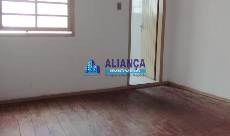 LOCAÇÃO NO CENTRO - COMERCIAL OU RESIDENCIAL