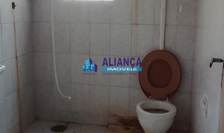 LOCAÇÃO NO CENTRO - COMERCIAL OU RESIDENCIAL