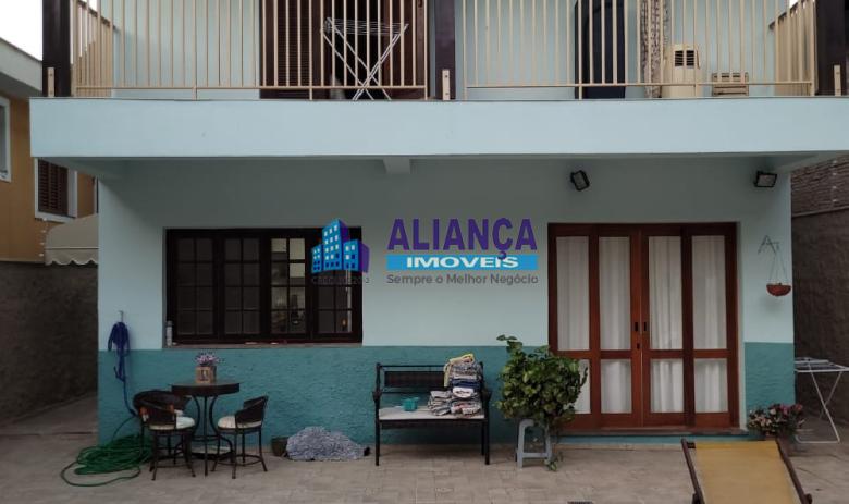 EXCELENTE IMÓVEL  ALTO PADRÃO COM PISCINA