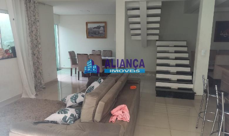 LINDO SOBRADO PARA VENDA