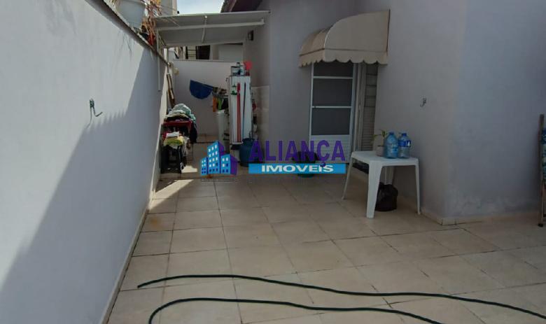 CASA PARA VENDA EM CONDOMÍNIO FECHADO 
