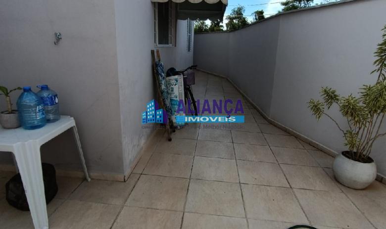 CASA PARA VENDA EM CONDOMÍNIO FECHADO 