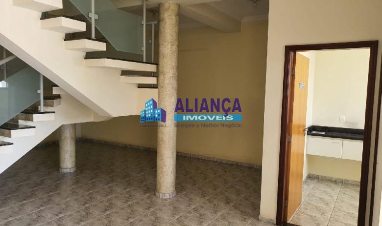 IMÓVEL COMERCIAL PARA ALUGAR 