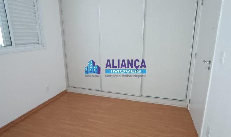 APARTAMENTO PARQUE DAS FLORES - 3 DORMITÓRIOS COM ARMÁRIOS