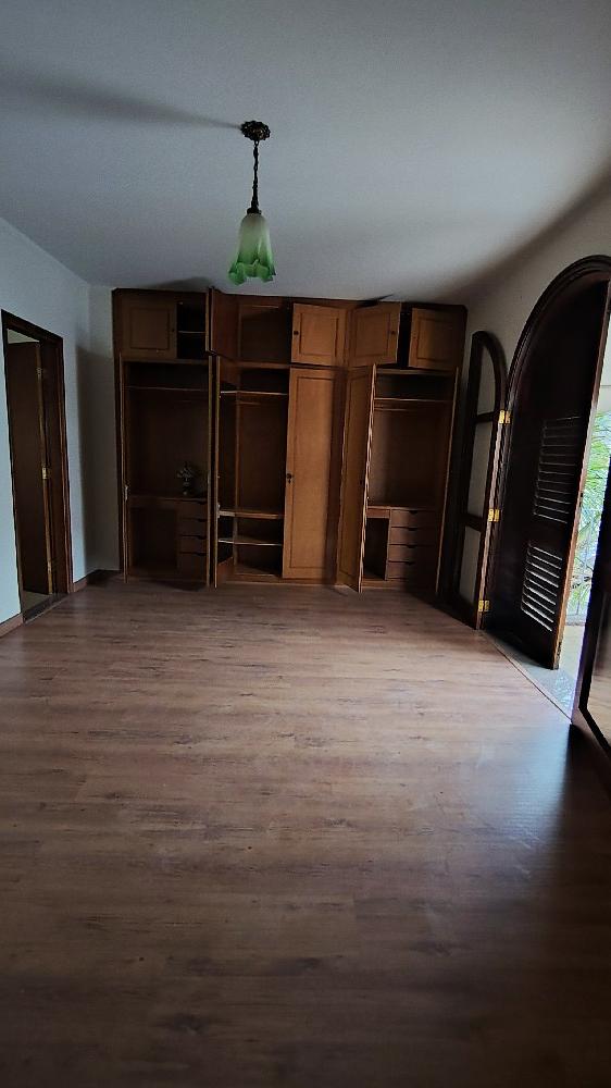 SOBRADO PARA LOCAÇÃO NO CENTRO