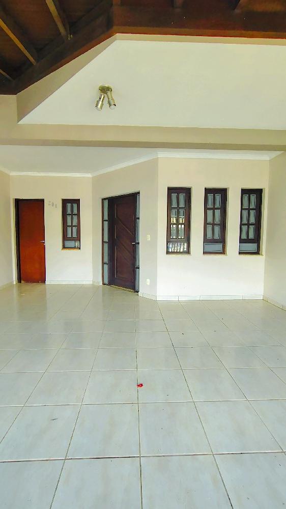 BELÍSSIMA CASA PARA LOCAÇÃO EM ARCADAS