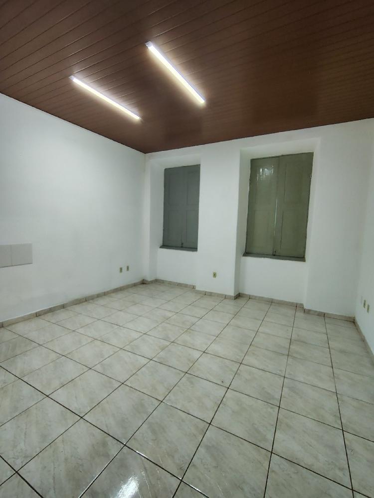 IMÓVEL PARA LOCAÇÃO NO CENTRO 