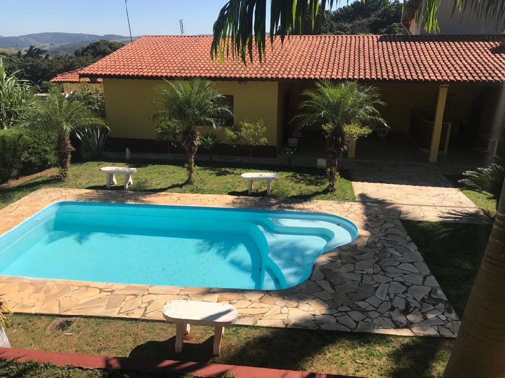BELA CHACARA PARA VENDA NO FLAMBOYANT
