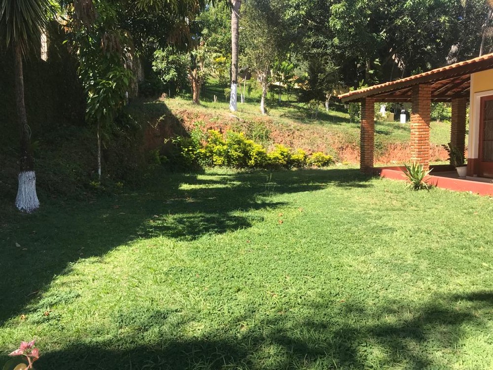 BELA CHACARA PARA VENDA NO FLAMBOYANT