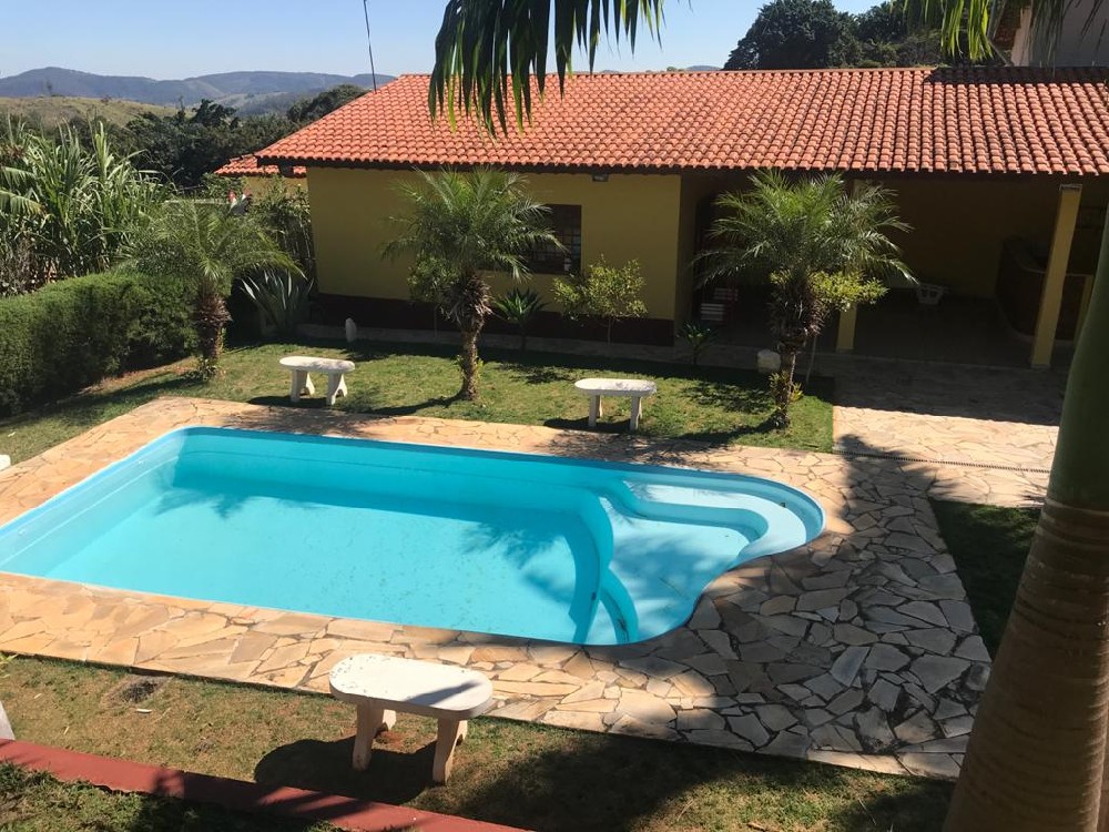 BELA CHACARA PARA VENDA NO FLAMBOYANT