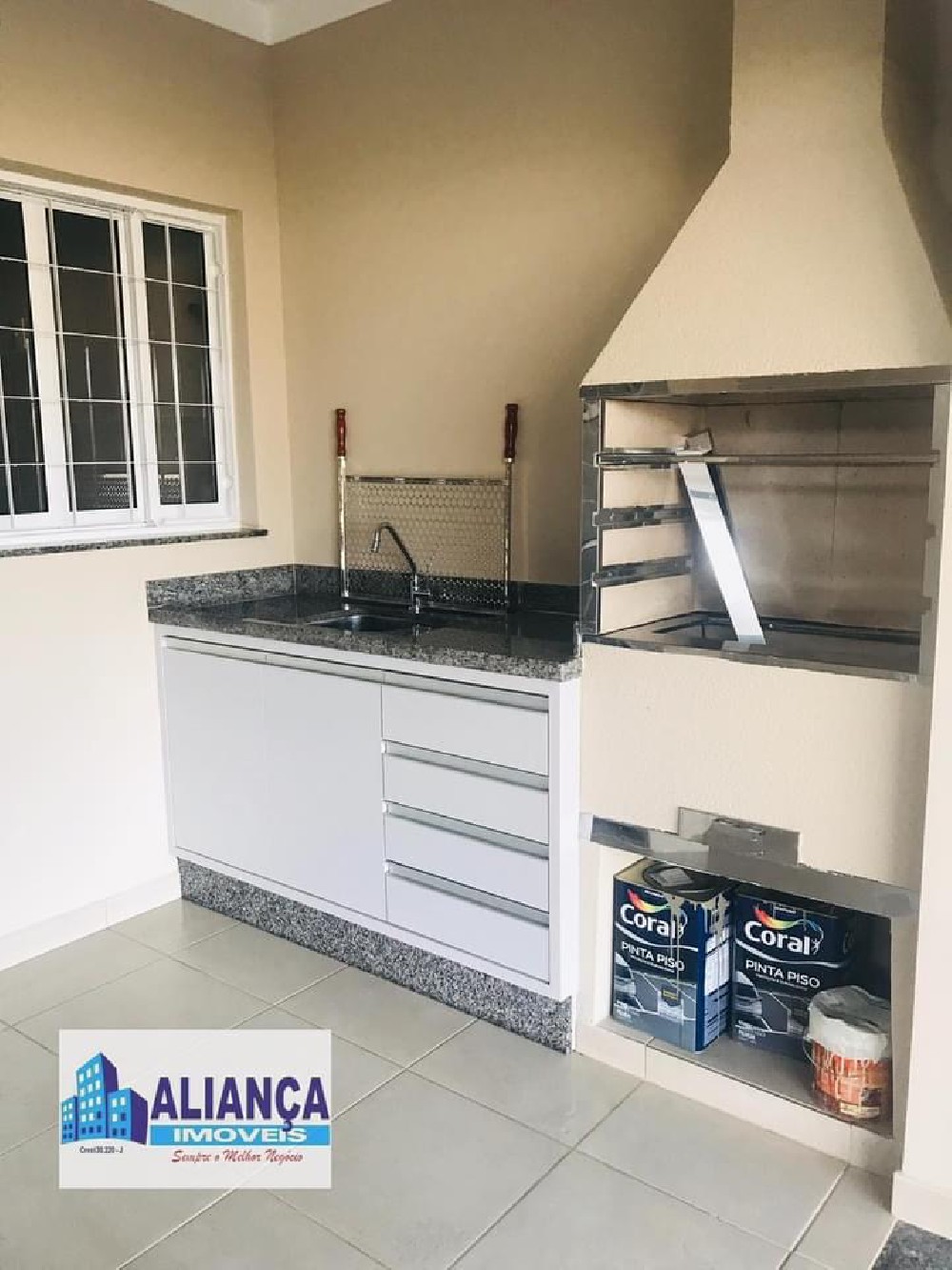 CASA PARA ALUGAR NO CONDOMÍNIO MONTE BELLO
