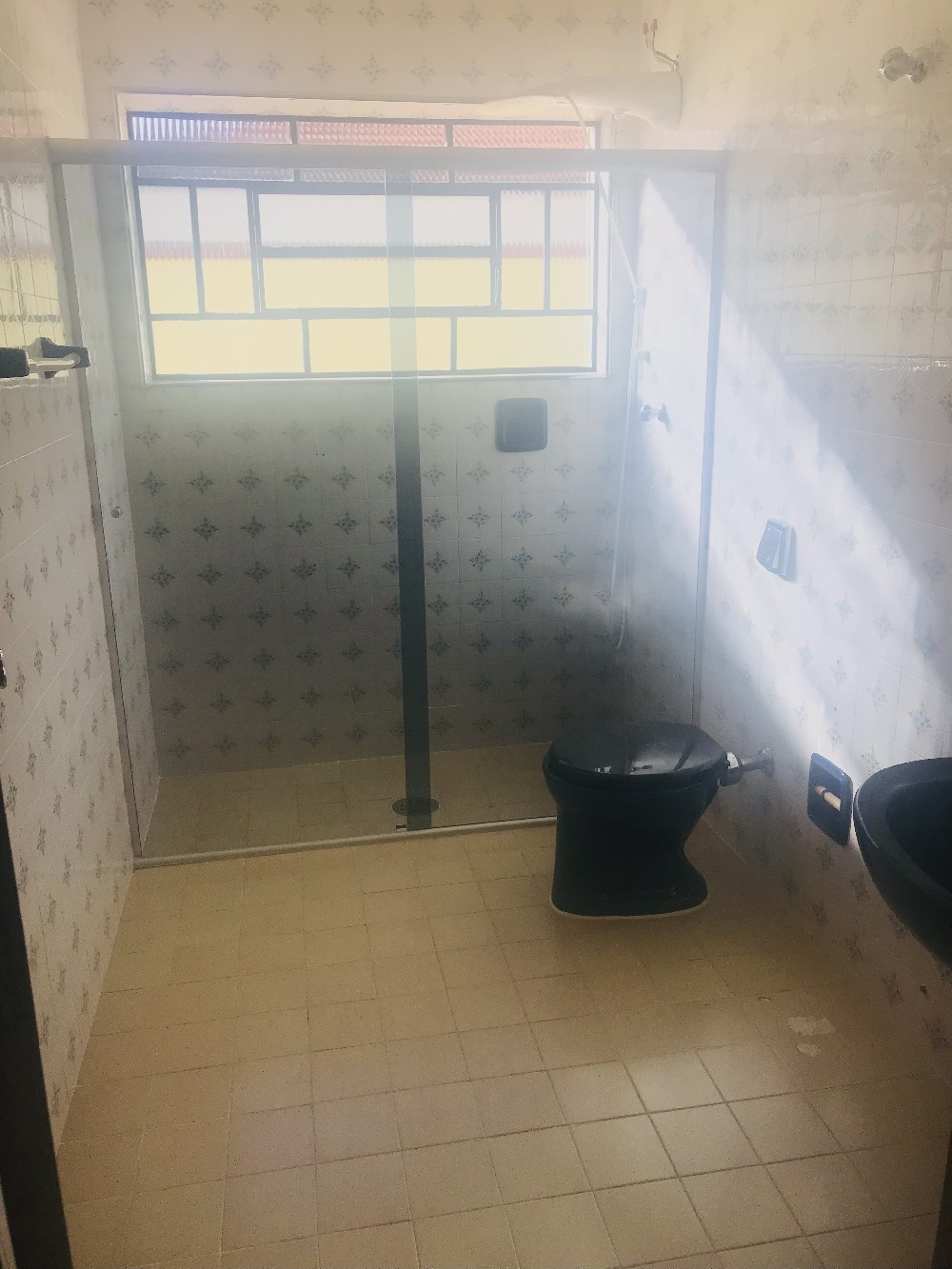 CASA PARA ALUGAR EM ÓTIMA LOCALIZAÇÃO 