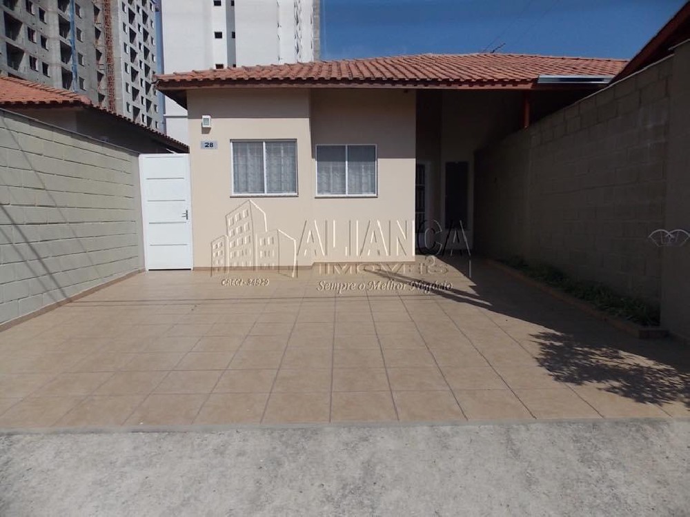 CASA PARA ALUGAR EM CONDOMÍNIO 