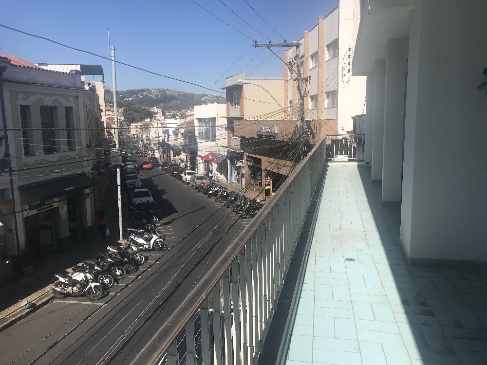 IMÓVEL COMERCIAL 