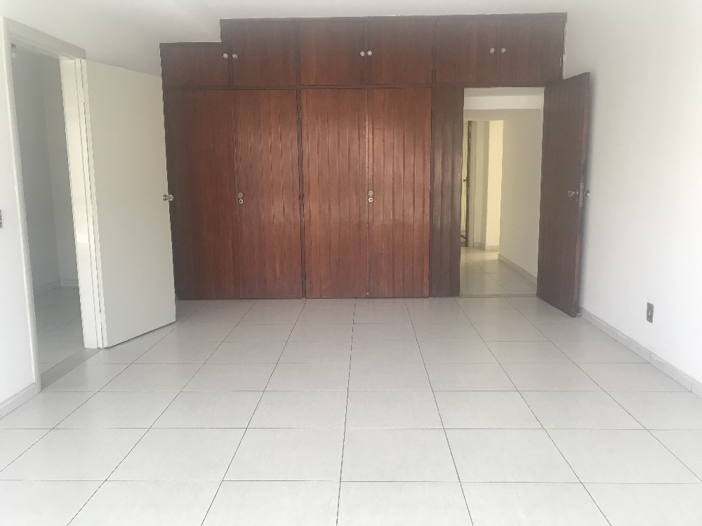 IMÓVEL COMERCIAL 