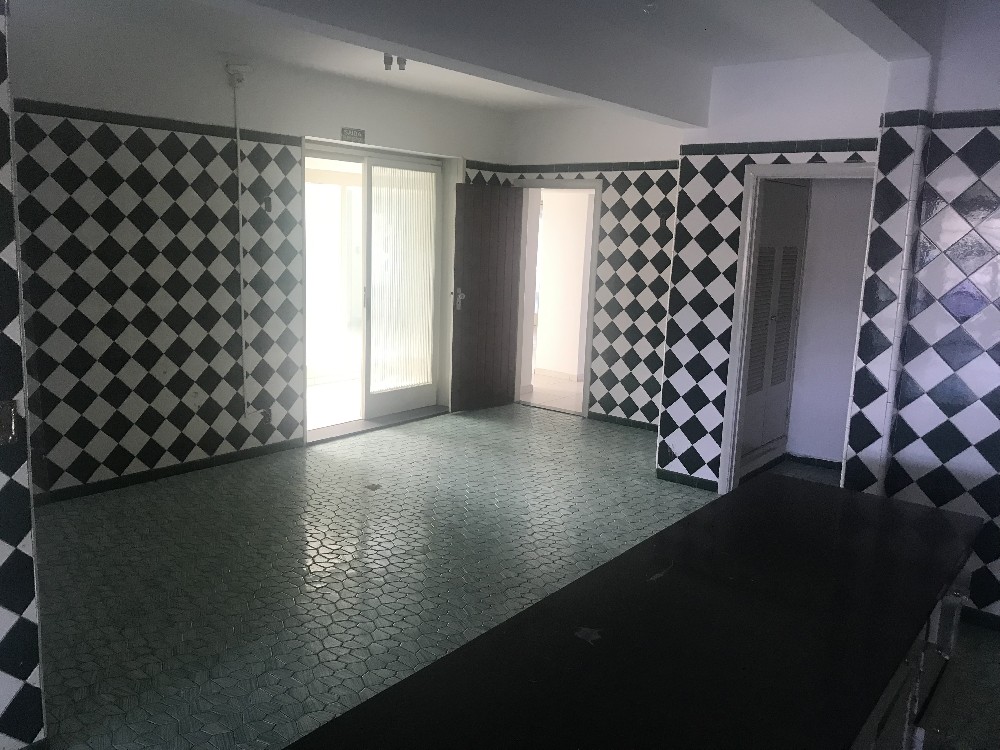 IMÓVEL COMERCIAL 