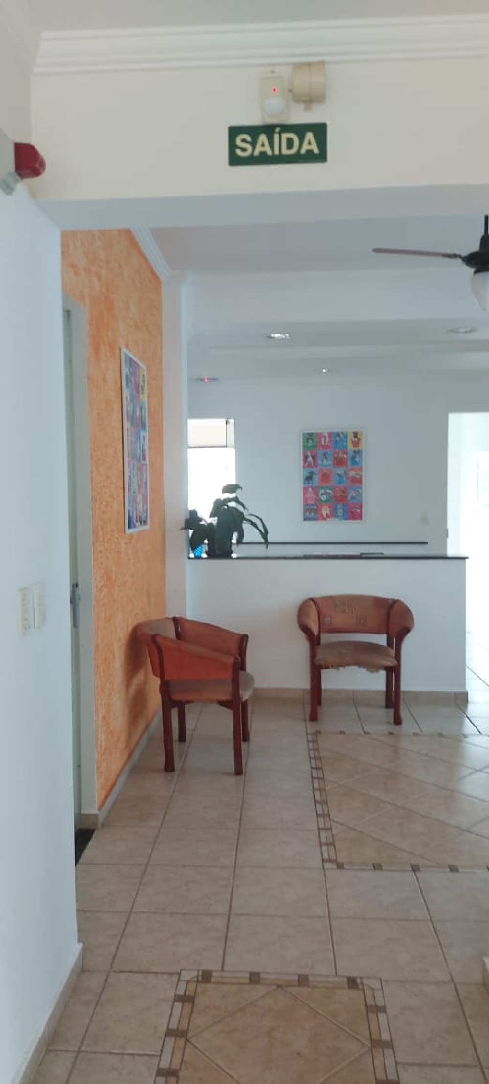 PRÉDIO A VENDA EM SERRA NEGRA