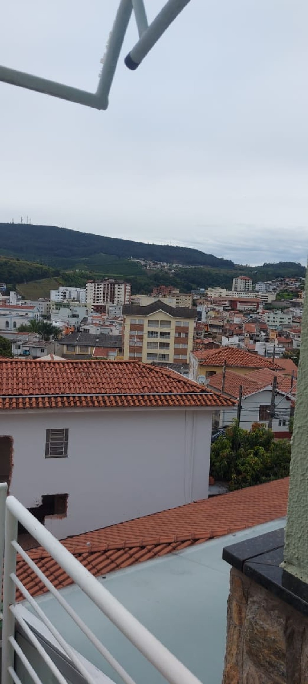 PRÉDIO A VENDA EM SERRA NEGRA