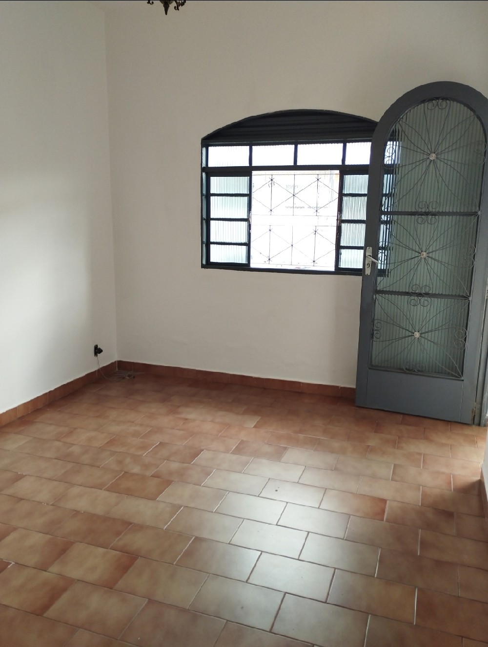 CASA PARA ALUGAR NO JARDIM BRASIL 