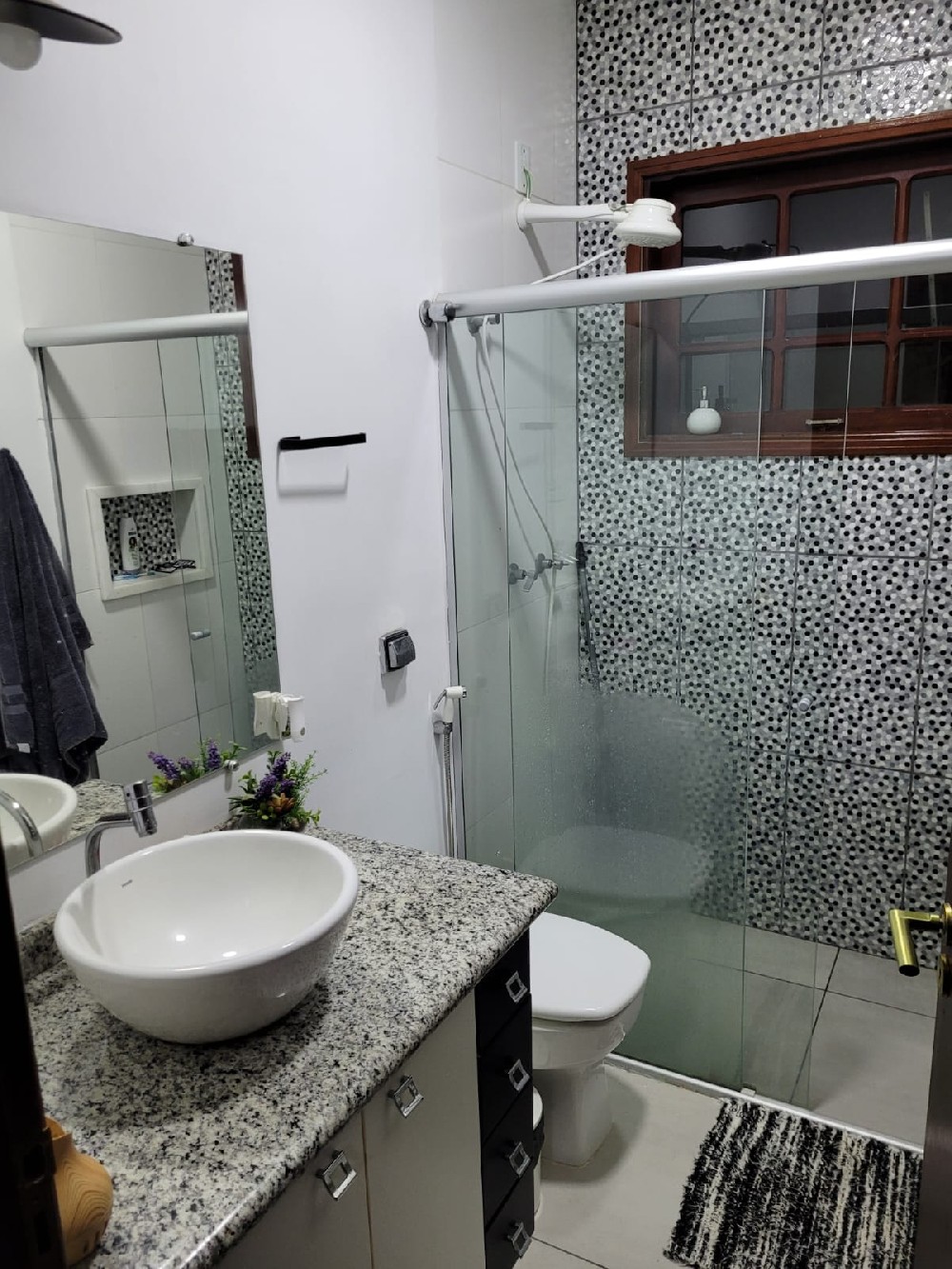 EXCELENTE IMÓVEL  ALTO PADRÃO COM PISCINA