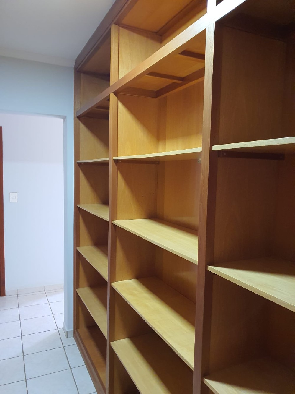 APARTAMENTO PARA ALUGAR 
