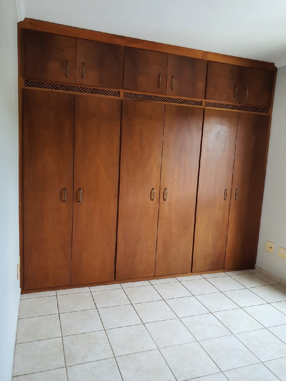 APARTAMENTO PARA ALUGAR 