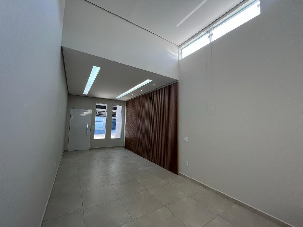 CASA MODERNA PARA VENDA