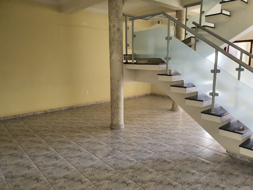 IMÓVEL COMERCIAL PARA ALUGAR 