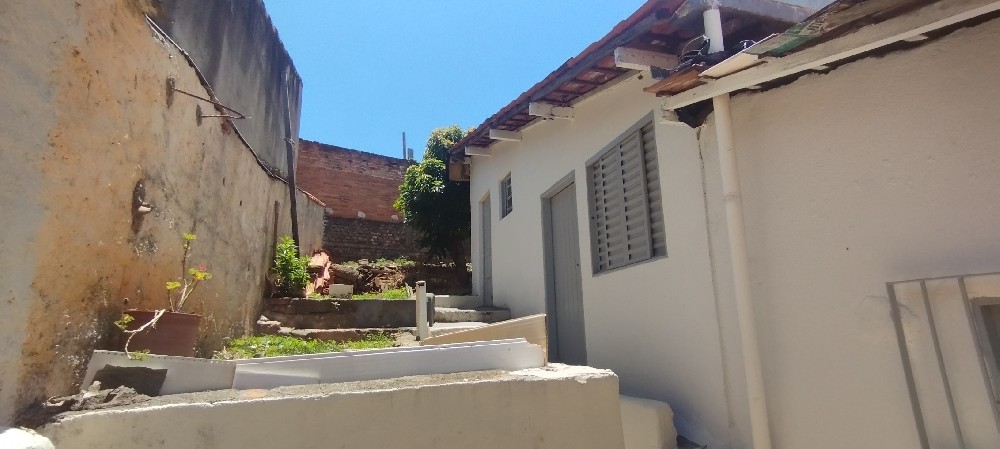 CASA PARA VENDA PROXIMO AO CENTRO