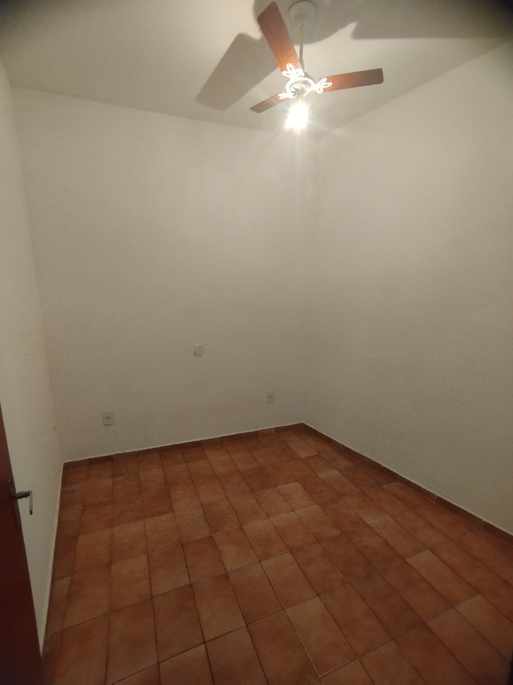 CASA PARA ALUGAR NO CENTRO