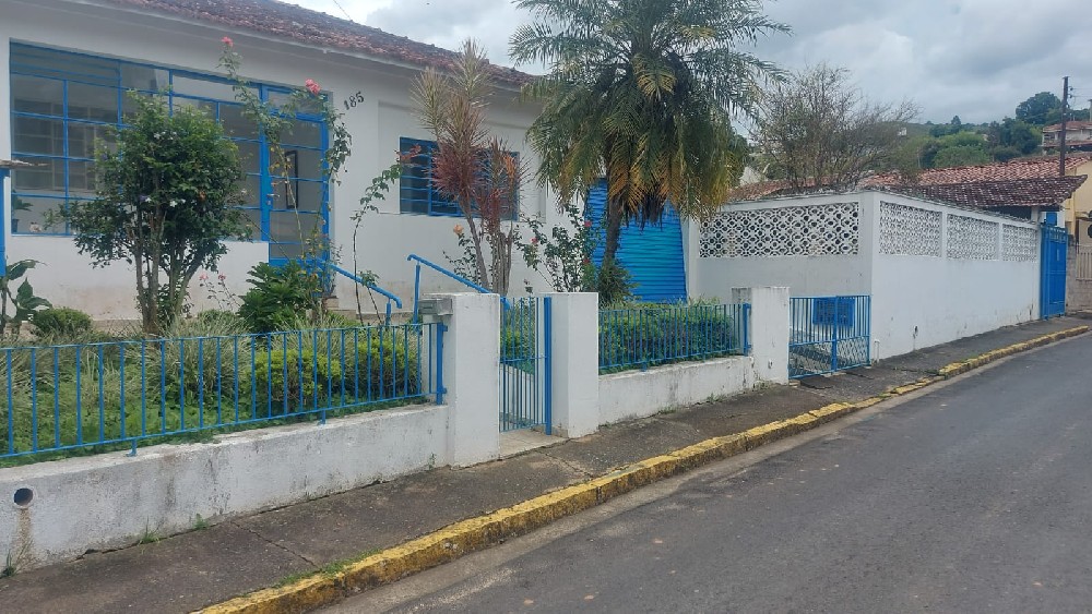 CASA PARA VENDA EM TRÊS PONTES