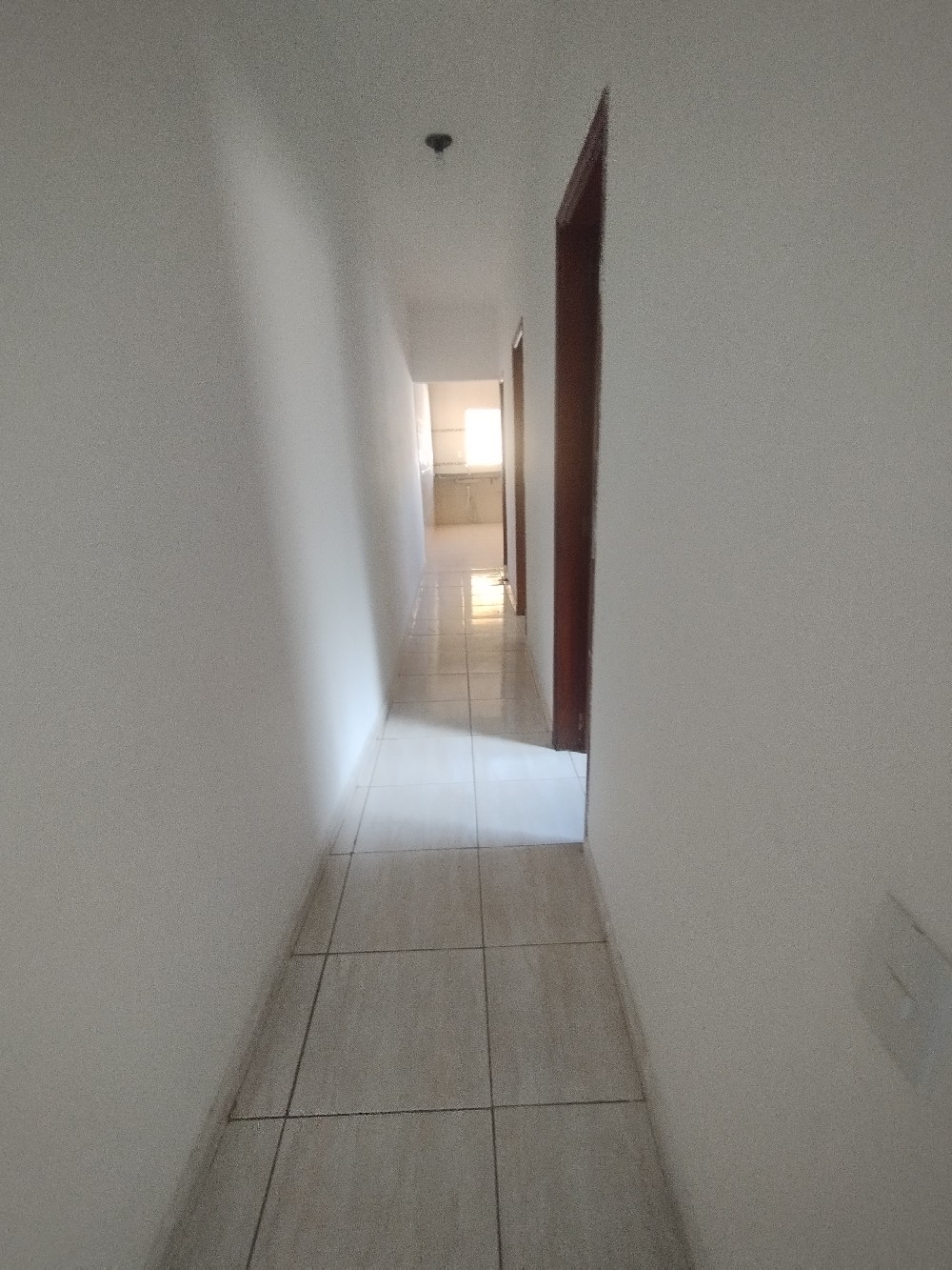 CASA PARA LOCAÇÃO - COMERCIAL/RESIDENCIAL