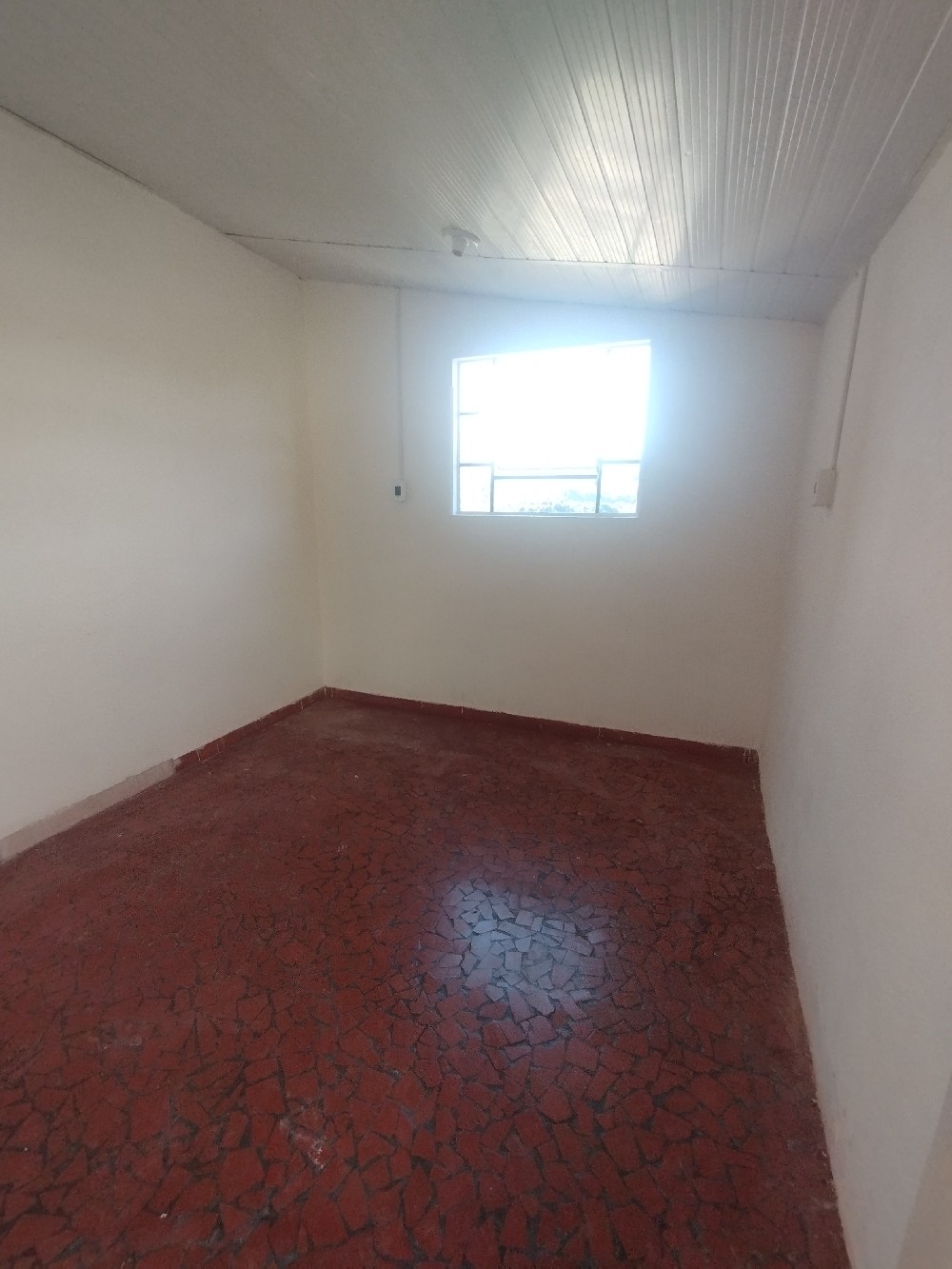 CASA PARA LOCAÇÃO - COMERCIAL/RESIDENCIAL