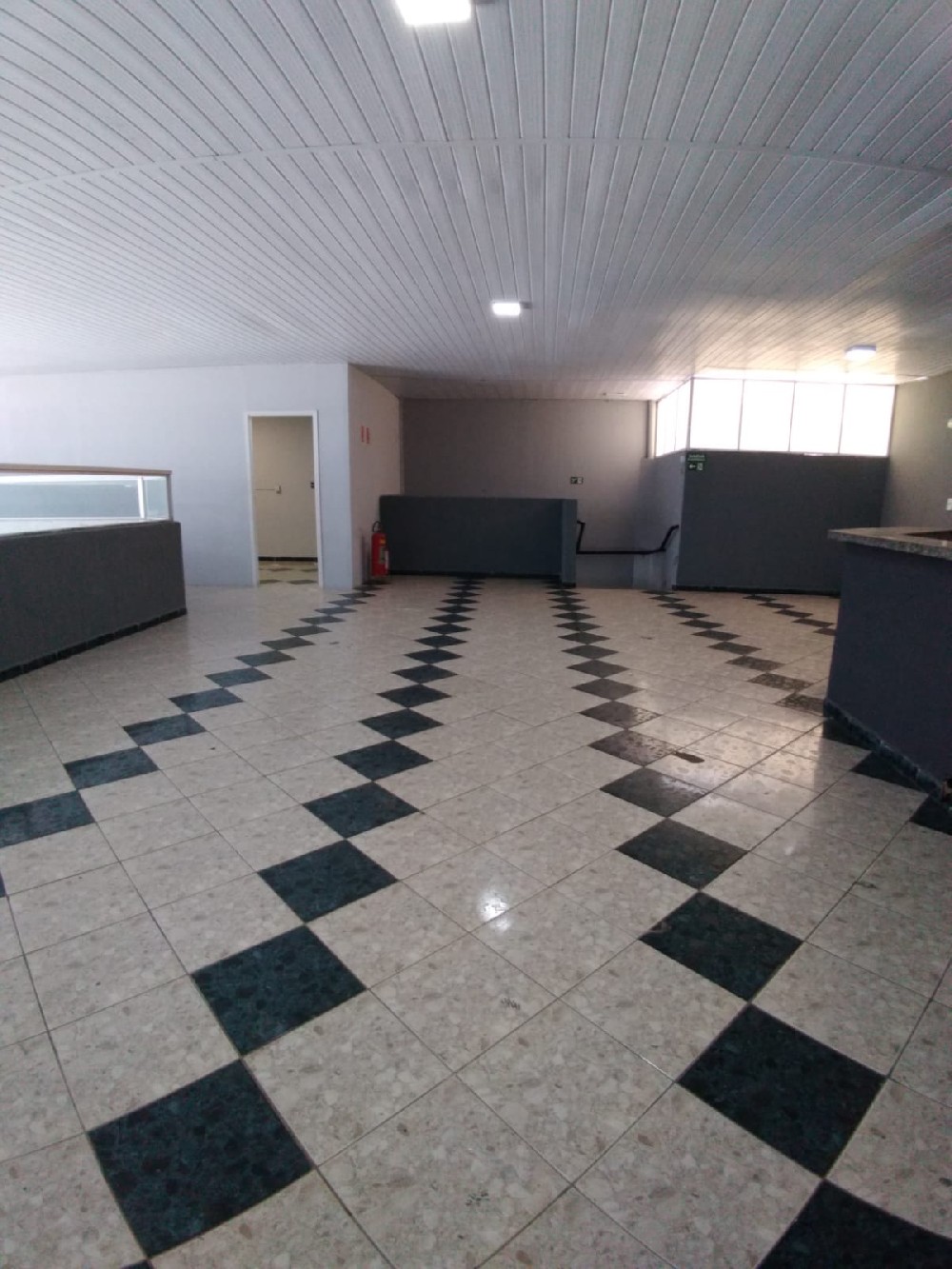 IMÓVEL COMERCIAL PARA LOCAÇÃO