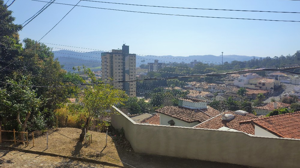 SOBRADO PARA VENDA PRÓXIMO AO CENTRO