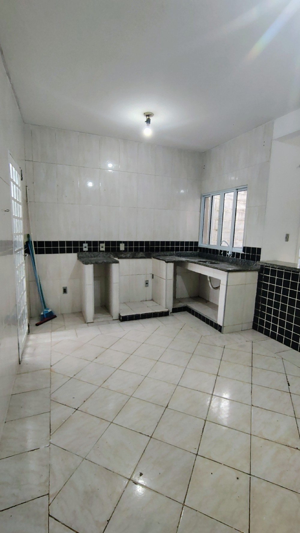 CASA PARA LOCAÇÃO