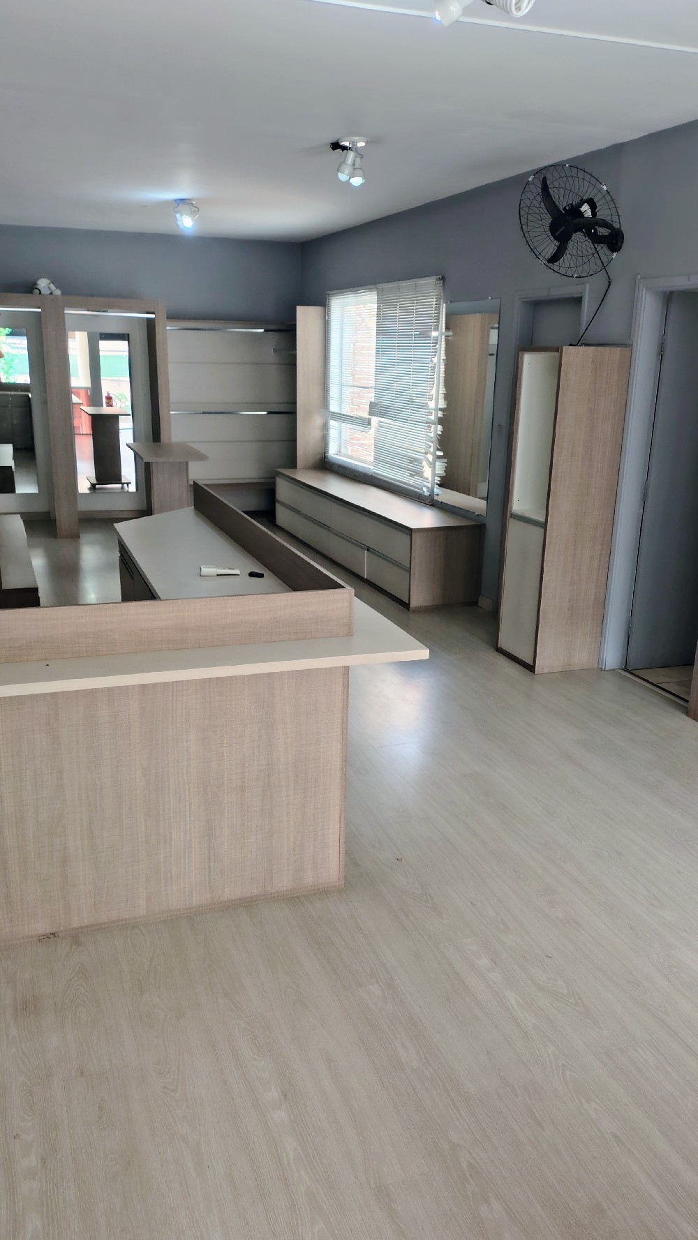IMÓVEL COMERCIAL PARA LOCAÇÃO