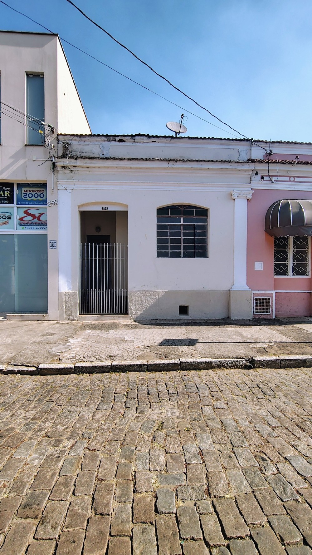 CASA PARA VENDA NO CENTRO