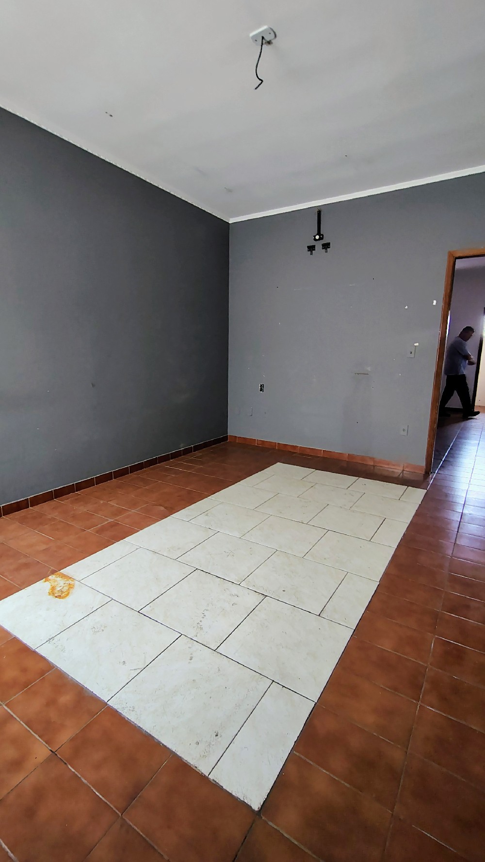 SOBRADO PARA LOCAÇÃO NO LARGO DO ROSÁRIO