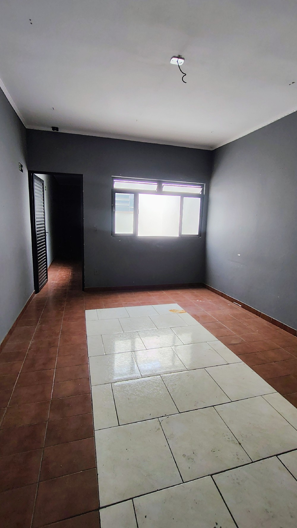 SOBRADO PARA LOCAÇÃO NO LARGO DO ROSÁRIO