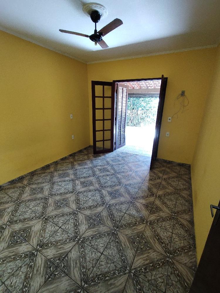 SOBRADO PARA LOCAÇÃO 